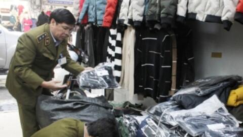 Hà Nội: Phát hiện nhiều hàng nhái tại một số cửa hàng