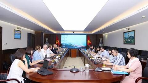 Đoàn công tác IMF và WB làm việc với Kho bạc Nhà nước về quản lý nợ công