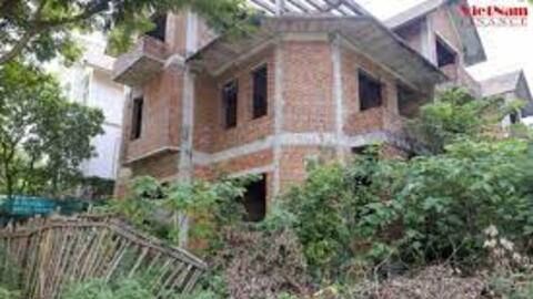 ‘Nên đánh thuế người bỏ hoang đất để dẹp nạn đầu cơ’