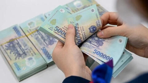 Lãi suất tiết kiệm thấp chưa từng có, ngân hàng cấp tập bơm vốn cho vay