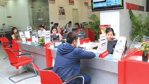 Tiết kiệm và chứng khoán