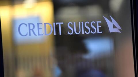 Một năm sau khi Credit Suisse sụp đổ, ngành ngân hàng châu Âu vất vả phục hồi