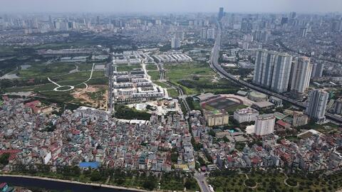 Một doanh nghiệp bất động sản mượn 12 lô đất của công ty mẹ để vay 100 tỷ 