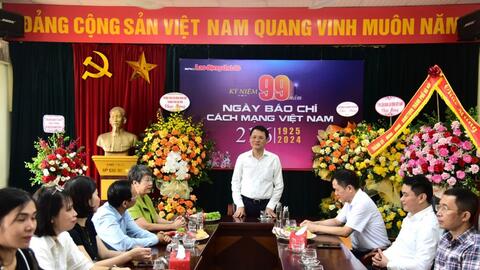 Lãnh đạo HĐND TP Hà Nội chúc mừng Báo Lao động Thủ đô