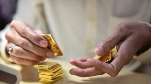 Các ngân hàng và SJC muốn loại bỏ việc đầu cơ vàng miếng