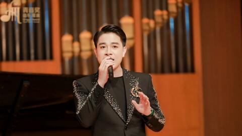 Trần Tùng Anh đạt giải Đặc biệt cuộc thi tài năng âm nhạc trẻ