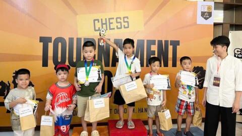 Kỳ thủ nhí chinh phục đấu trường cờ vua bằng tài năng, đam mê