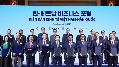 KN Holdings hợp tác Samsung C&T phát triển 864 MW điện mặt trời nổi