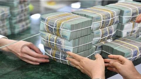 Thời điểm điều chỉnh tăng, giảm lãi suất ngân hàng