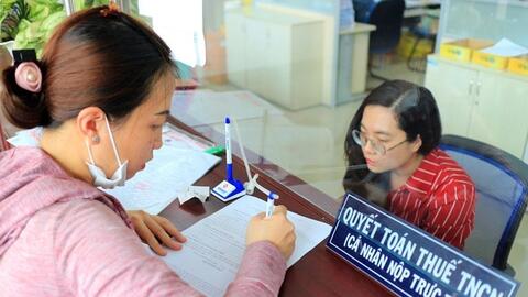 Bộ Tài chính hướng dẫn áp dụng giảm trừ gia cảnh trong giai đoạn chuyển tiếp