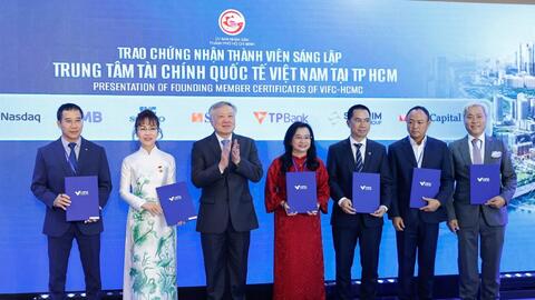 Hiệu lệnh mới từ Trung tâm tài chính quốc tế TP. Hồ Chí Minh (bài 2):  Tấp nập nhà đầu tư tiên phong