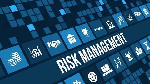 Từ biến động chính sách đến năng lực chống chịu rủi ro của ngân hàng