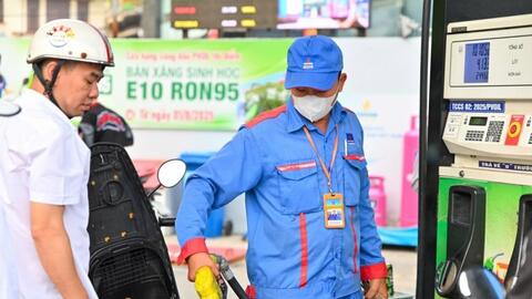 Ban hành Nghị quyết thí điểm triển khai xăng sinh học E10