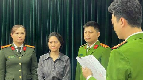 Giám đốc show "Về đây bốn cánh chim trời" bị xét xử về hành vi lừa đảo
