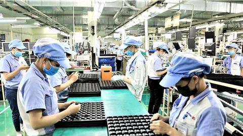 Sản xuất công nghiệp tăng tốc, IIP 8 tháng đạt mức cao nhất nhiều năm