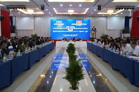 Hội nghị mở lối cho hợp tác sản xuất và logistics Việt Nam-Campuchia bứt phá