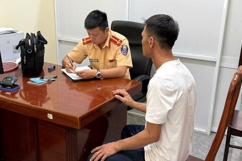 Công an Đắk Lắk xử lý tài xế xe ôtô tông học sinh bị thương nặng rồi rời khỏi hiện trường