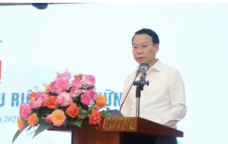 bo-truong-do-duc-duy-phat-bieu-tai-hoi-nghi-phat-trien-nganh-hang-sau-rieng-ben-vung.png