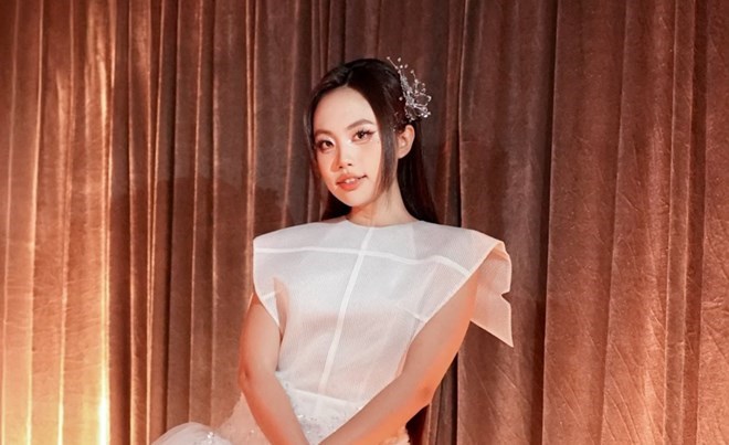 Phương Mỹ Chi cảm ơn Sơn Tùng - MTP