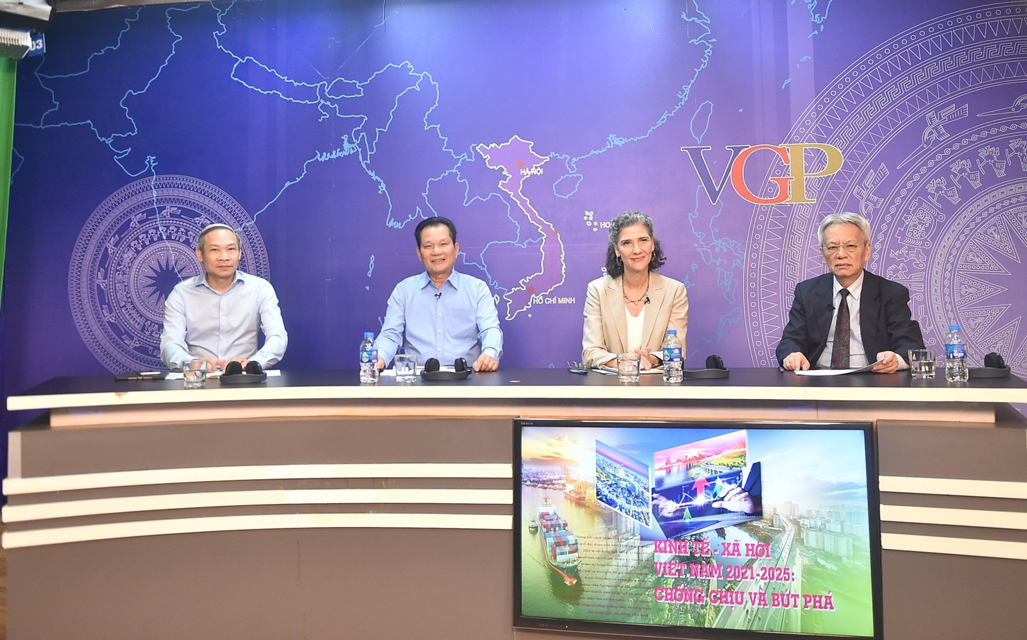 Toàn cảnh buổi tọa đàm.