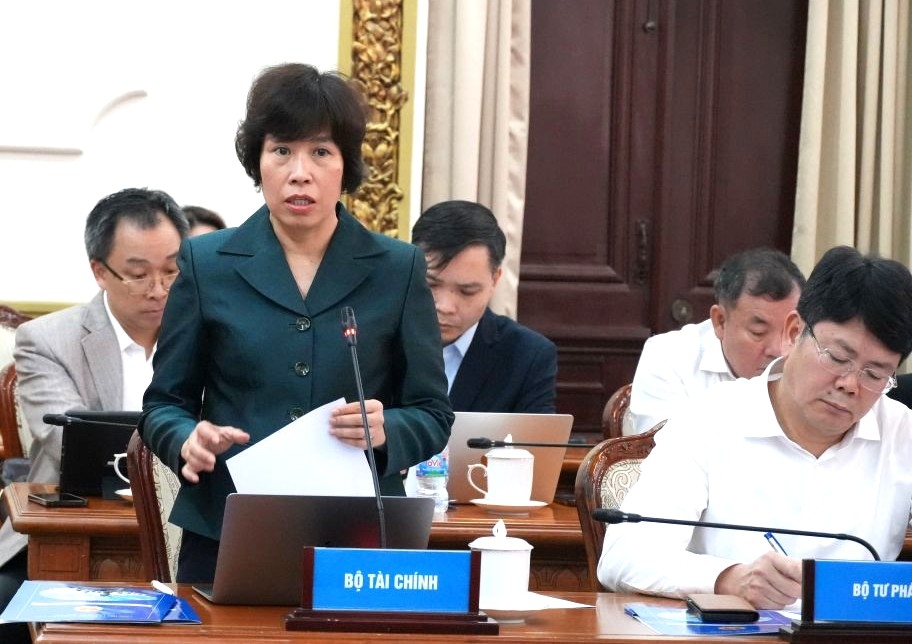 Góp ý, điều chỉnh bước đi phù hợp cho Trung tâm tài chính quốc tế