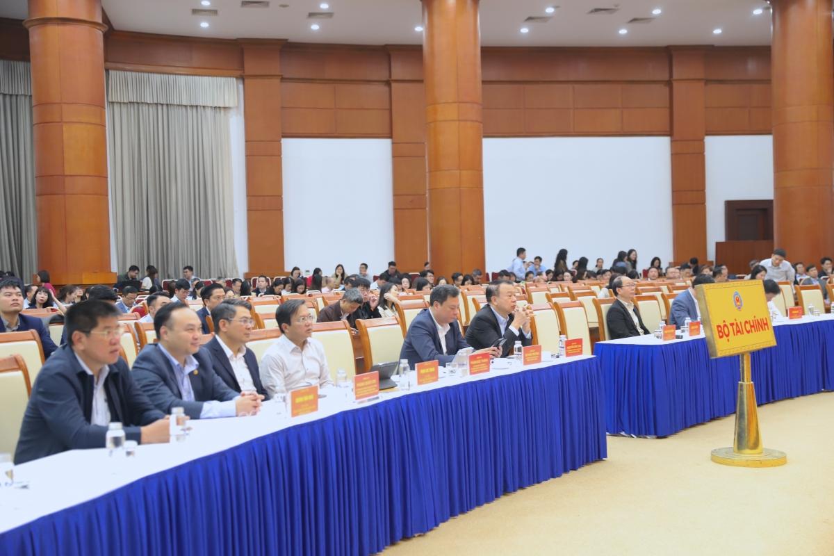 Học tập, quán triệt và triển khai thực hiện Nghị quyết số 79-NQ/TW và Nghị quyết số 80-NQ/TW của Bộ Chính trị