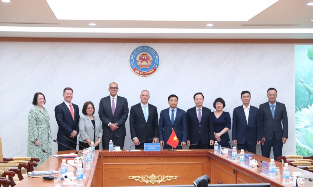 Bộ Tài chính làm việc với HSBC thúc đẩy phát triển thị trường vốn Bộ Tài chính làm việc với HSBC thúc đẩy phát triển thị trường vốn