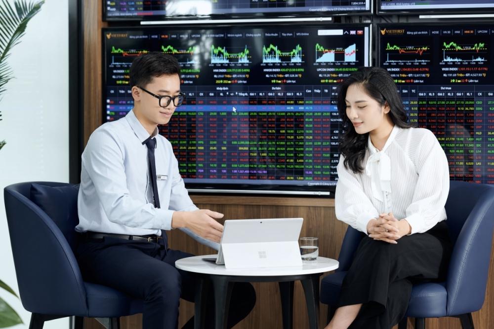 Cổ phiếu đầu tư công: “Điểm sáng” mới trên thị trường chứng khoán