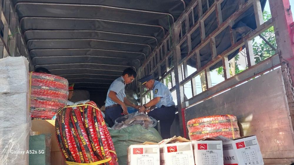 Gia Lai tạm giữ hơn 4.000 sản phẩm vi phạm về nhãn hàng hóa