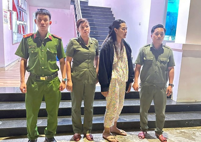 Bắt đối tượng truy nã lẩn trốn tại nhà dân ở Gia Lai