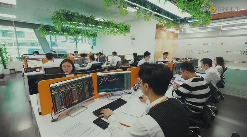 Mùa công bố báo cáo tài chính quý II: Dòng tiền sẽ gọi tên nhóm ngành nào? Mùa công bố báo cáo tài chính quý II: Dòng tiền sẽ gọi tên nhóm ngành nào?