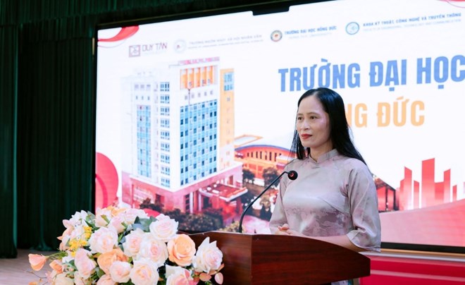 Bổ nhiệm bà Hoàng Thị Mai làm Phó Hiệu trưởng Trường Đại học Hồng Đức