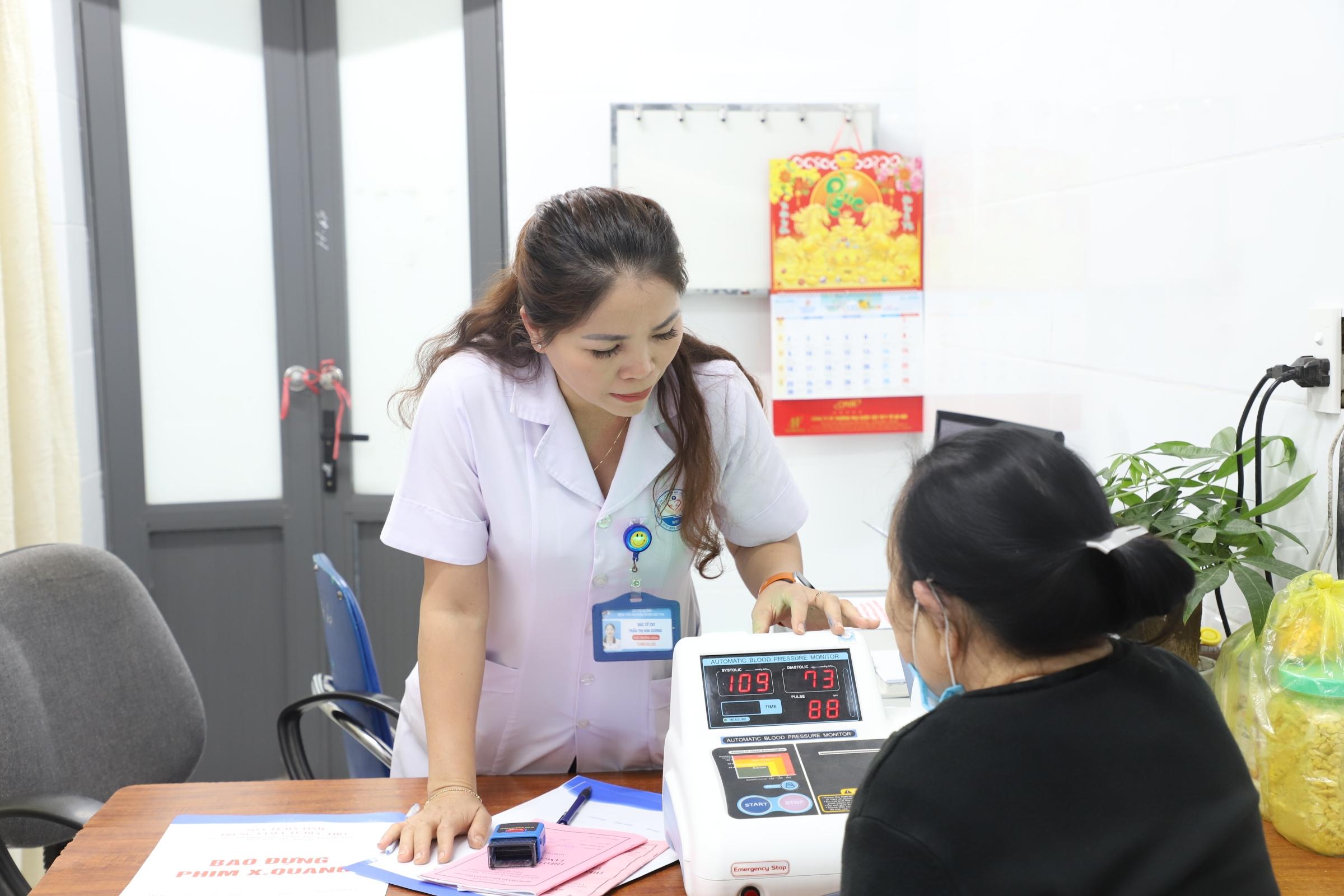Hoàn thiện cơ chế, chính sách tài chính phục vụ công tác khám sức khỏe định kỳ Hoàn thiện cơ chế, chính sách tài chính phục vụ công tác khám sức khỏe định kỳ