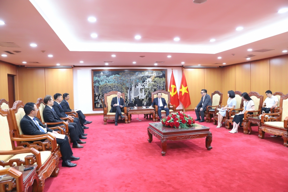 Bộ Tài chính khẳng định đồng hành cùng doanh nghiệp bảo hiểm phát triển bền vững bảo hiểm