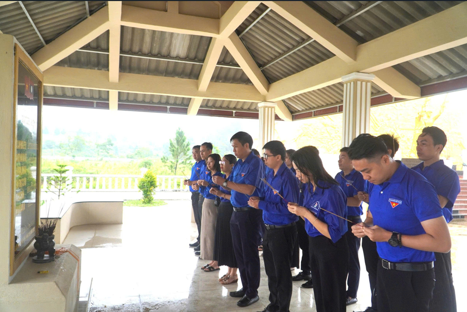 Đoàn Thanh niên VRG tổ chức chuỗi hoạt động tình nguyện tại Lào lan tỏa tinh thần trách nhiệm xã hội