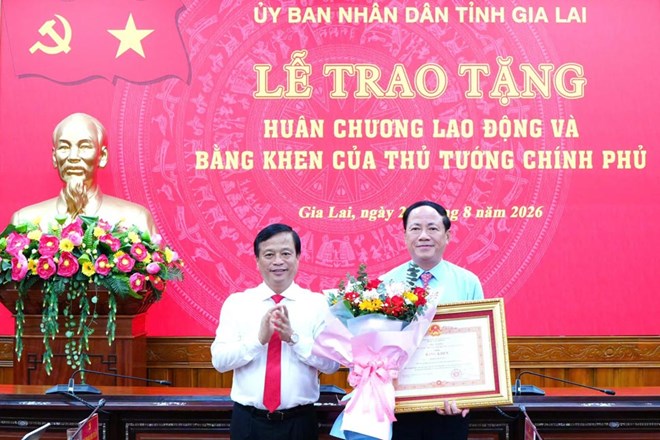 5 lãnh đạo tỉnh Gia Lai nhận Huân chương Lao động và Bằng khen của Thủ tướng