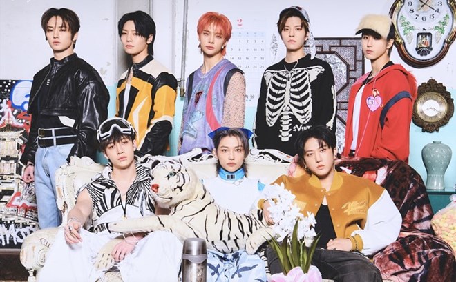 Stray Kids đạt chứng nhận Vàng thứ 6 tại Pháp với album “THIS & THAT”