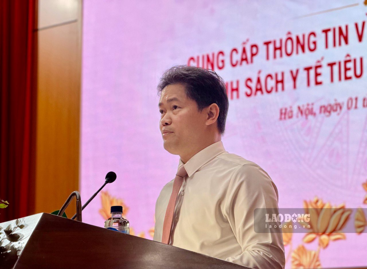 Thứ trưởng thường trực Bộ Y tế Vũ Mạnh Hà phát biểu tại cuộc họp báo. Ảnh: Thùy Linh