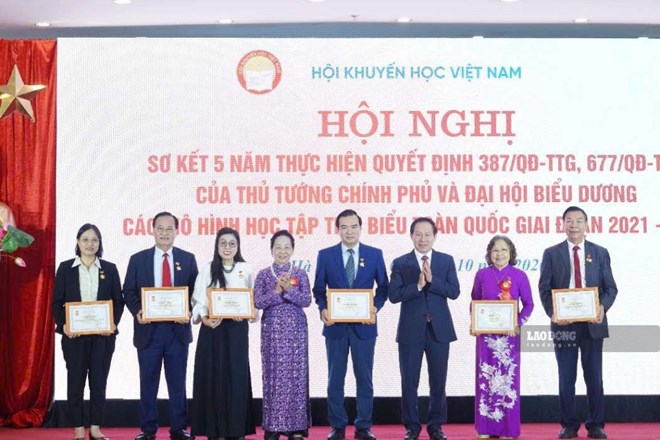 Hơn 23,7 triệu người được công nhận là “Công dân học tập”