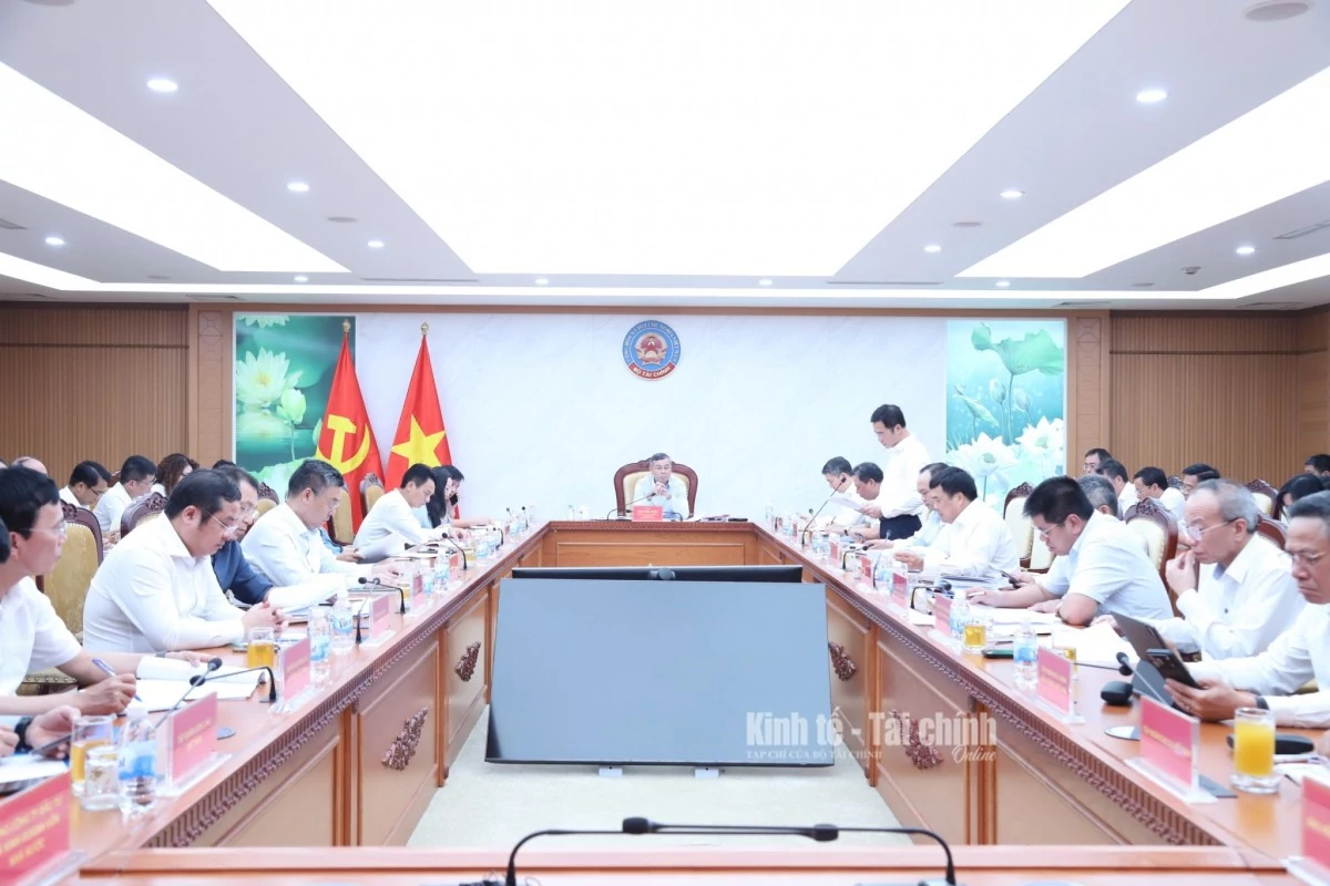 Bộ Tài chính tập trung nguồn lực, quyết tâm thực hiện mục tiêu tăng trưởng 2 con số