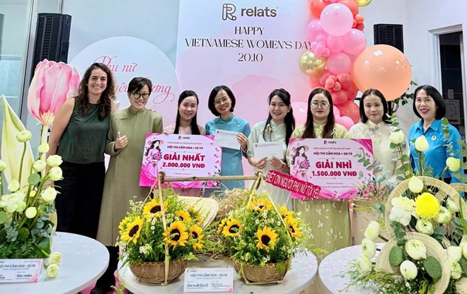 Công đoàn cơ sở ở Đà Nẵng tổ chức hội thi cắm hoa chào mừng Ngày Phụ nữ Việt Nam
