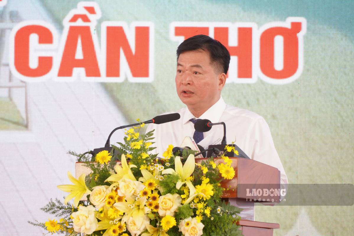 Ông Lê Minh Cường – Giám đốc Ban QLDA phát biểu tại buổi lễ. Ảnh: Tạ Quang (ảnh chụp ngày 27.10)