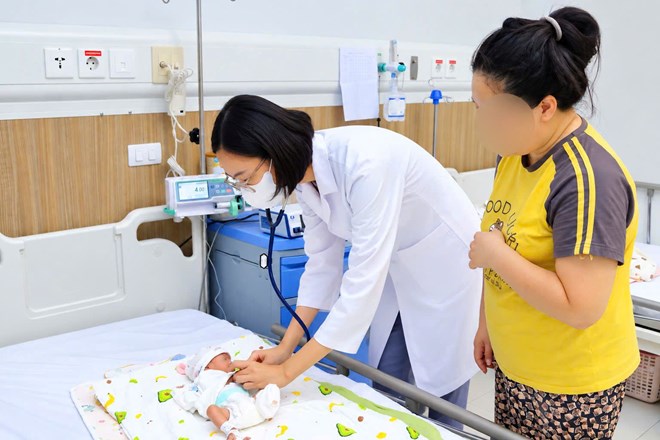41 ngày giành lại sự sống cho bé trai sinh non 29 tuần