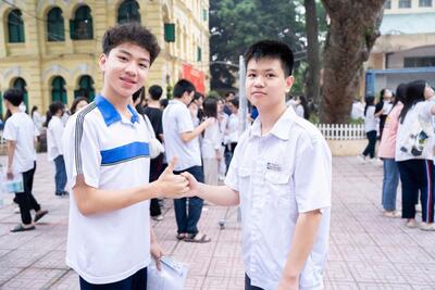 <a href="/su-kien" title="Sự kiện" rel="dofollow">Sự kiện</a>