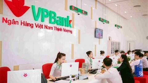 Ngân hàng xoay trục
