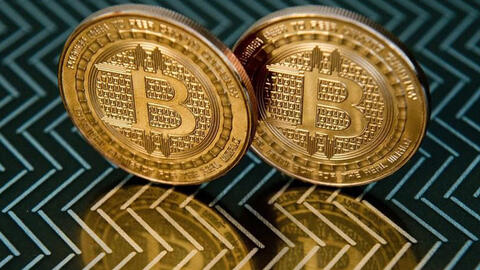 Bitcoin chưa đủ mạnh để truất ngôi đồng USD