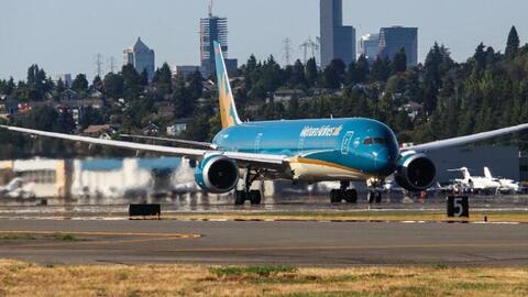 Ra mắt 2 sàn thương mại điện tử, Vietnam Airlines có gia nhập cuộc đua "đốt tiền"