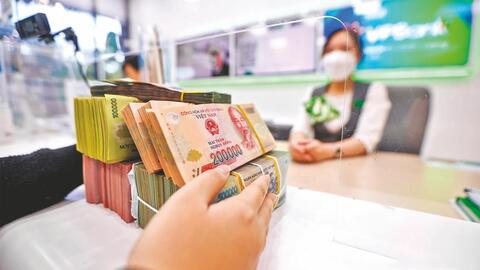 Ngân hàng phá thế “độc canh” tín dụng