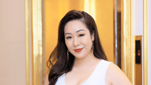 Hoa hậu Ngô Phương Lan chia sẻ về hành trình làm “mẹ bỉm sữa”