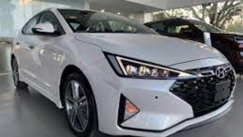 Doanh số Hyundai Elantra giảm mạnh, Mazda3 ‘bứt tốc’ vượt Kia K3